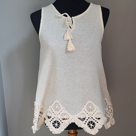 Blue Pepper Ivory Knit Sleeveless Tank Top with Lace Trim - Picture 1 of 7